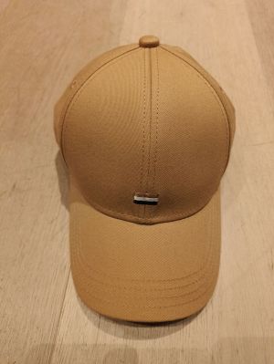  medium Beige