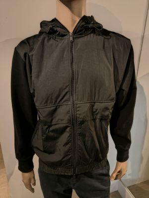  001 Black